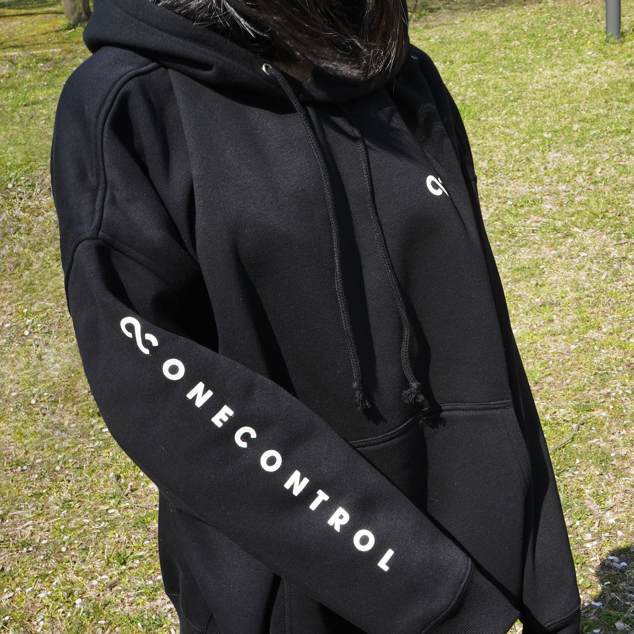 One Control - ロゴパーカー ブラック