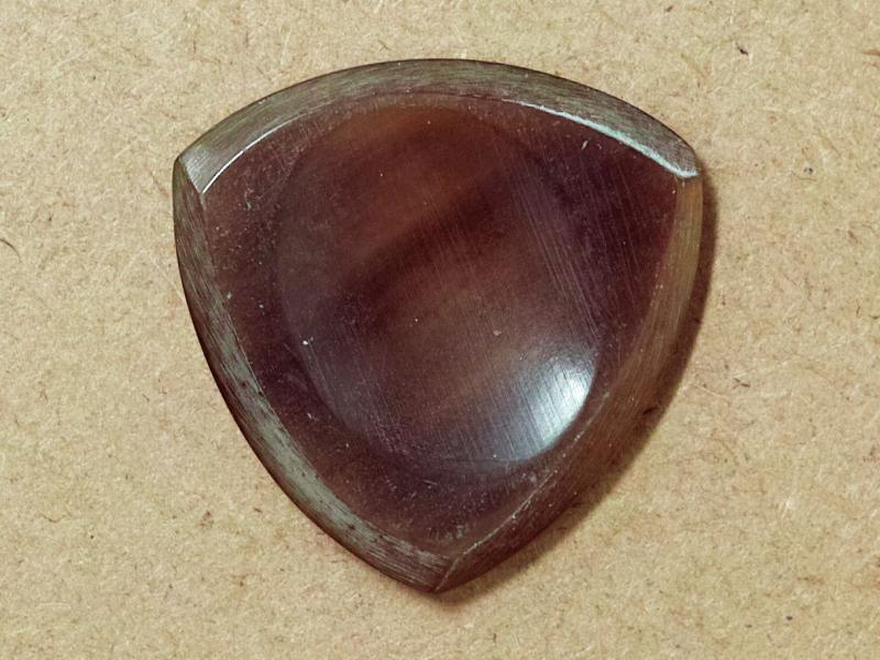 Animals Pedal - Wild Picks (CHF-TC-D-BR-S) Cow Hoof Tri Pick Chamfer Dent Brown Small 3mm